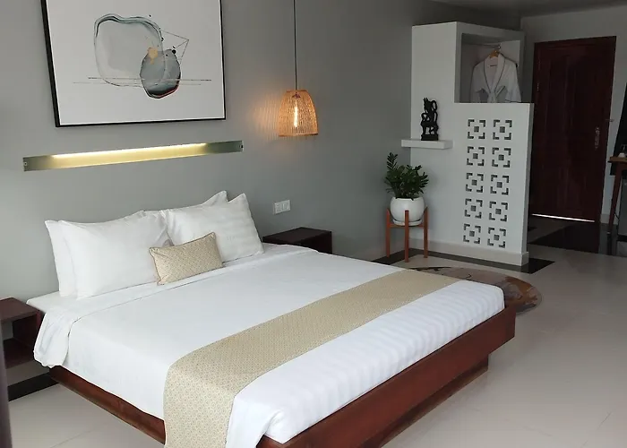Hotel La Bastide De Caro 4*